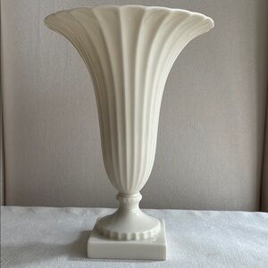 Vintage Lenox Green Label Mark Ivory Tulip Fluted Vase
